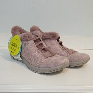 Bzees Womens Pink Fur-Lined Sneakers